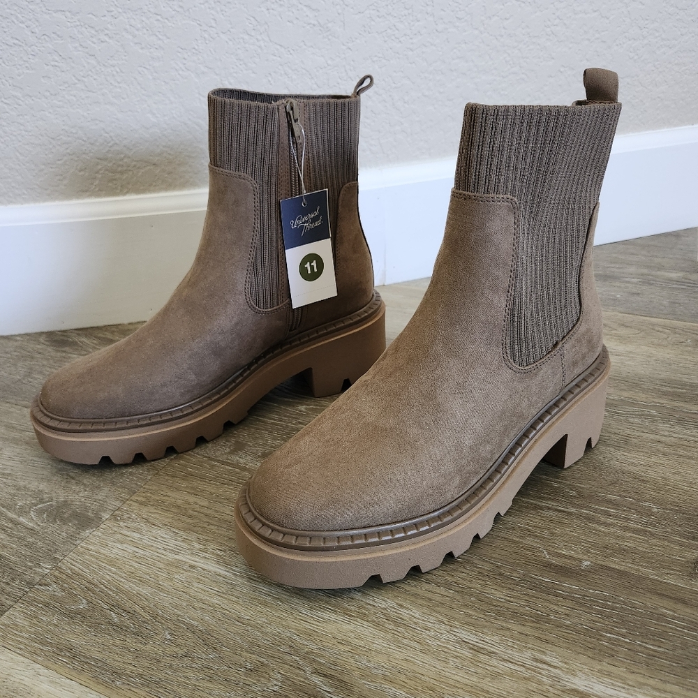 NWT Universal Thread Brown Faux Suede Memory Foam Boots Booties Size 11